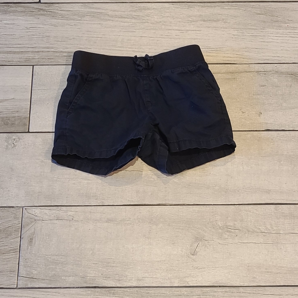 🦔Children's Place girls black shorts 🌷